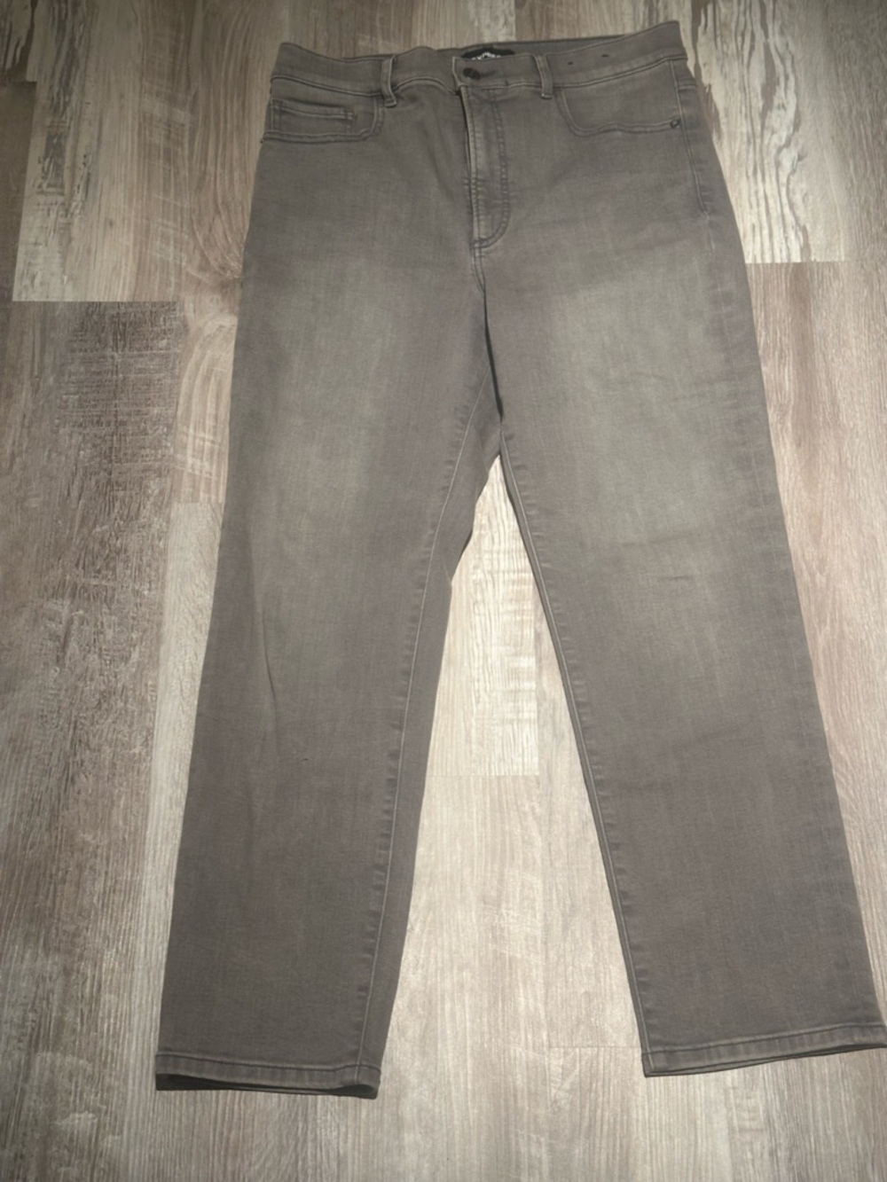 Express Straight Leg Pants in Taupe